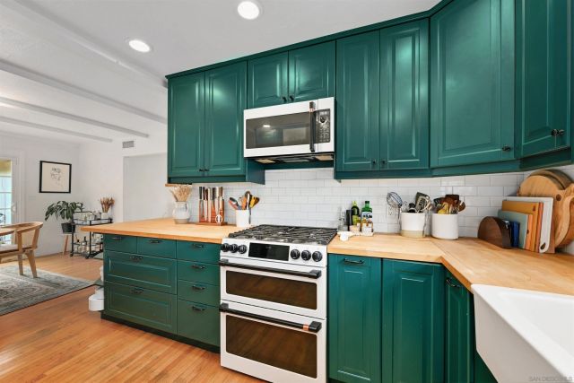 5759 Calvin, San Diego, CA 92120