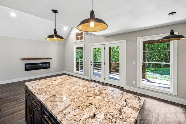 87 Catatoga Trail, Marion, NC 83452