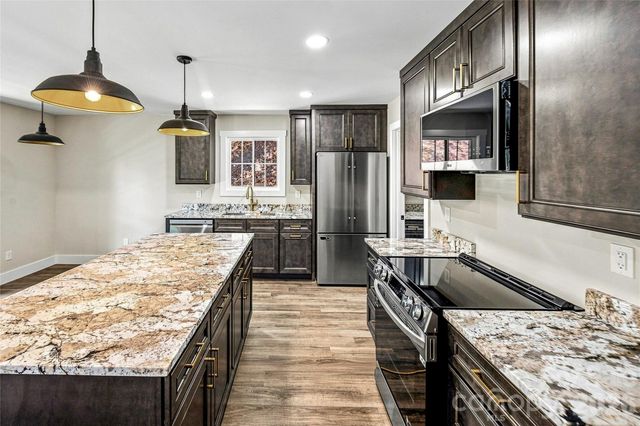87 Catatoga Trail, Marion, NC 83452