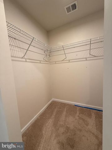 14 SNICKERS CT, Martinsburg, WV 25403