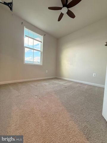 14 SNICKERS CT, Martinsburg, WV 25403