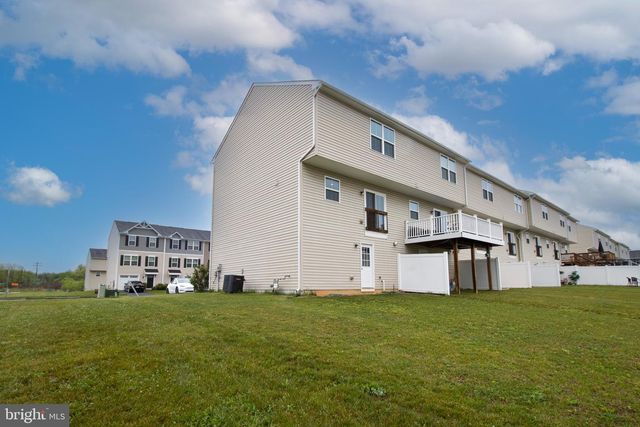 14 SNICKERS CT, Martinsburg, WV 25403