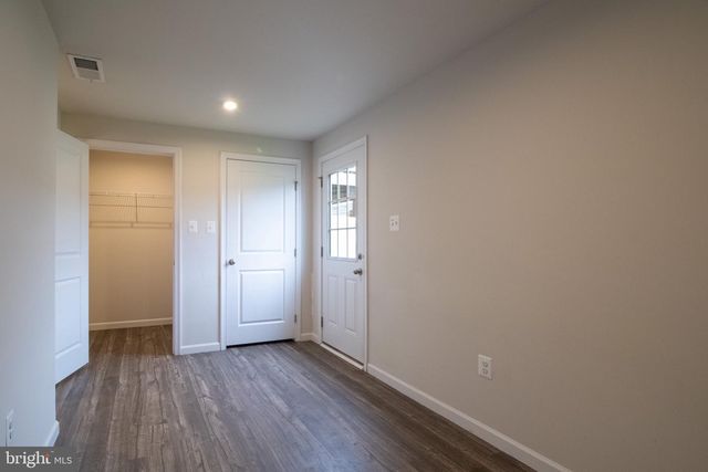 14 SNICKERS CT, Martinsburg, WV 25403