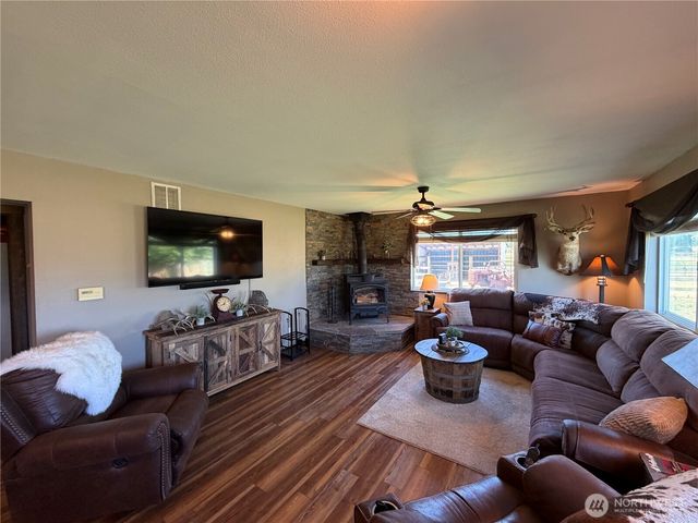 2310 Umptanum Road, Ellensburg, WA 98926