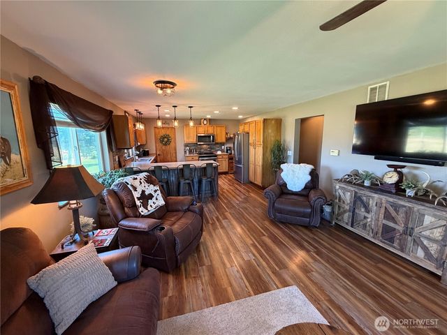 2310 Umptanum Road, Ellensburg, WA 98926
