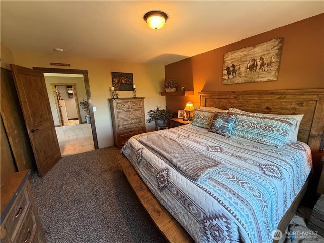 2310 Umptanum Road, Ellensburg, WA 98926