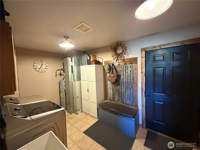 2310 Umptanum Road, Ellensburg, WA 98926