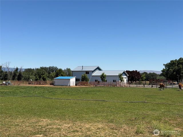 2310 Umptanum Road, Ellensburg, WA 98926