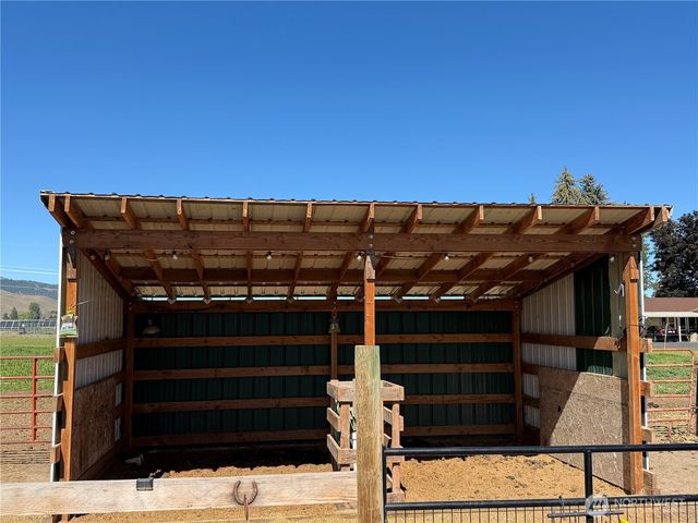 2310 Umptanum Road, Ellensburg, WA 98926