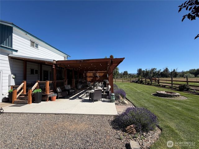 2310 Umptanum Road, Ellensburg, WA 98926