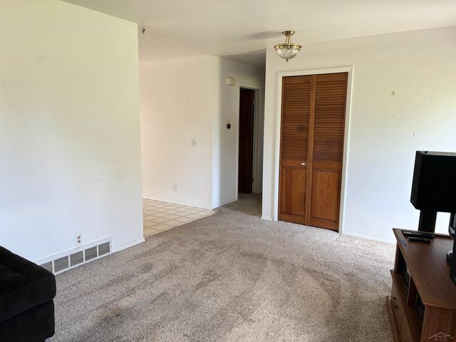 7178 London Drive, Saginaw, MI 48609