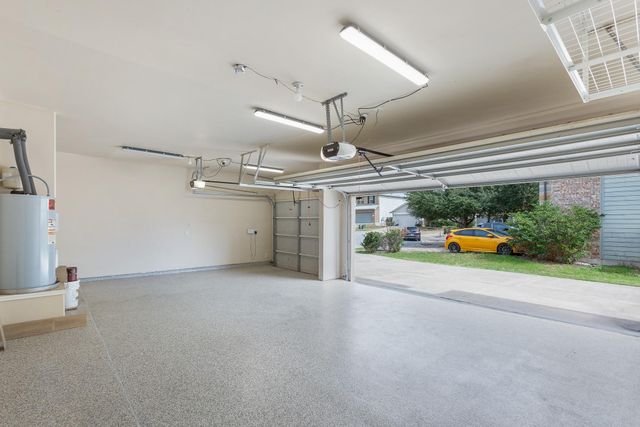 10824 Dinah DR, Austin, TX 78748