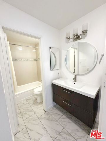 1351 N Orange Drive 117, Los Angeles, CA 90028