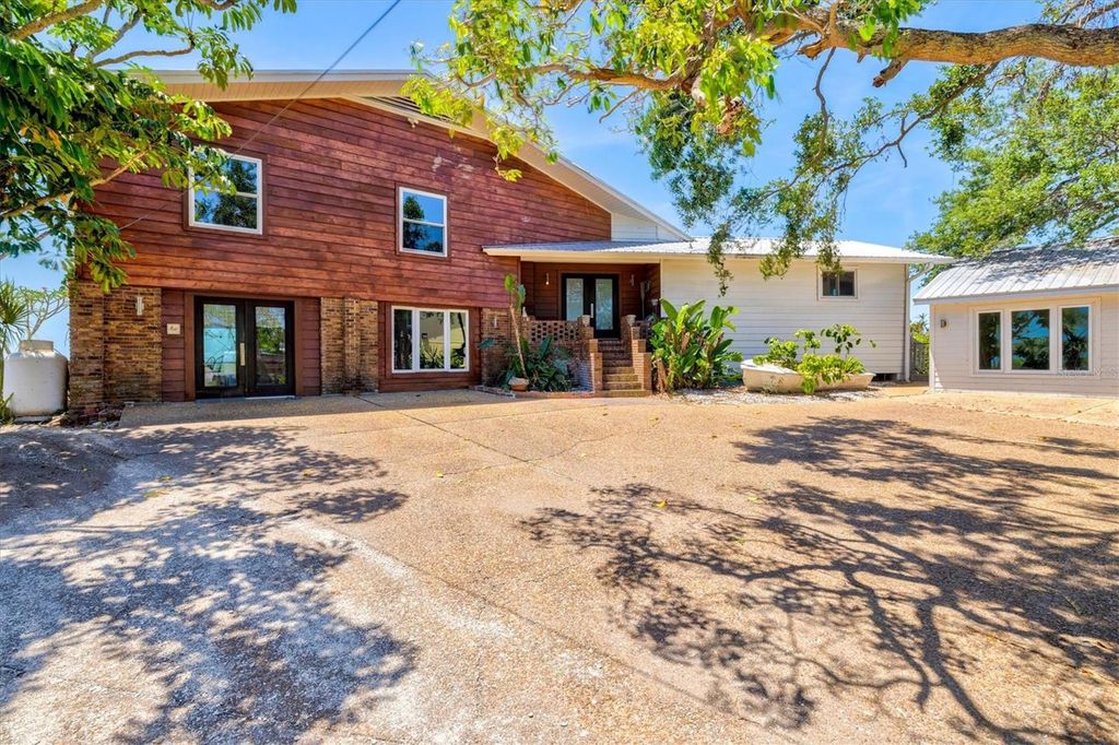 Image 1 of property listing at 6928 26TH STREET W, Bradenton, FL 34207