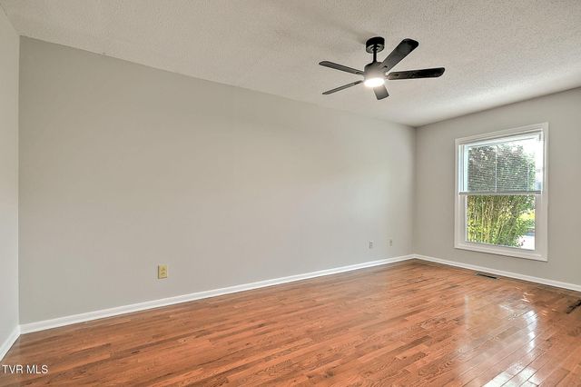 513 Pilgrim Court A, Johnson City, TN 37601