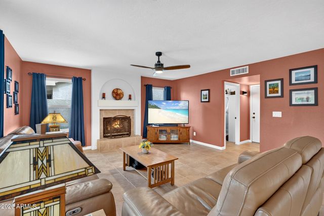 2709 E THUNDERHILL Place, Phoenix, AZ 85048