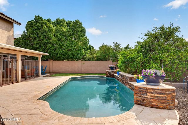 2709 E THUNDERHILL Place, Phoenix, AZ 85048