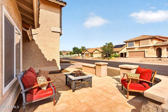 2709 E THUNDERHILL Place, Phoenix, AZ 85048
