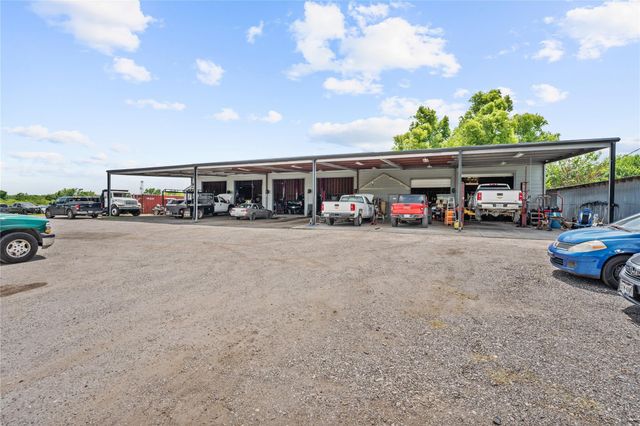 1523 Highway 36 N, Rosenberg, TX 77471