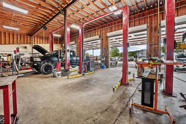 1523 Highway 36 N, Rosenberg, TX 77471