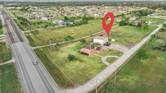 6530 Fm 3180 W, Mont Belvieu, TX 77523