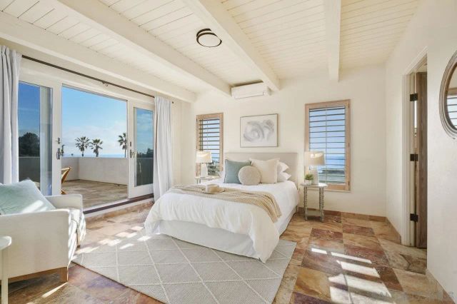 126 7th St, Del Mar, CA 92014