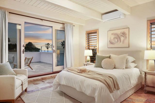 126 7th St, Del Mar, CA 92014