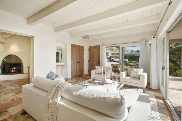 126 7th St, Del Mar, CA 92014