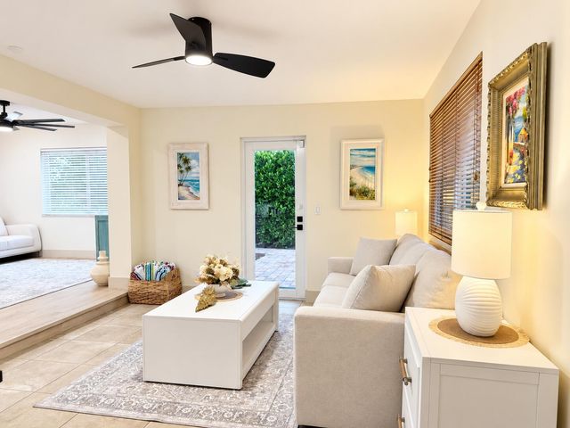 3904 LOWSON Boulevard, Delray Beach, FL 33445