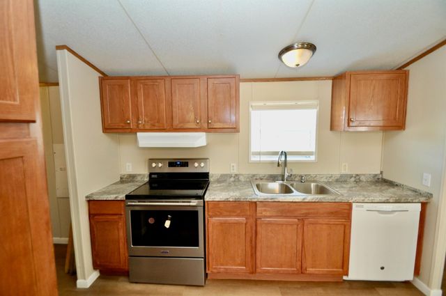 318 Road 51023, Cleveland, TX 77327