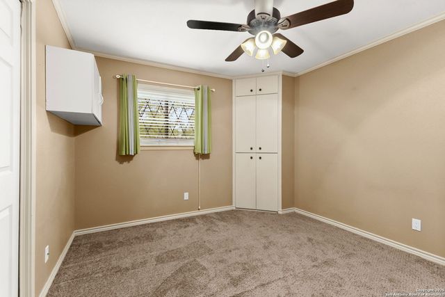 114 Nueces, Seguin, TX 78155