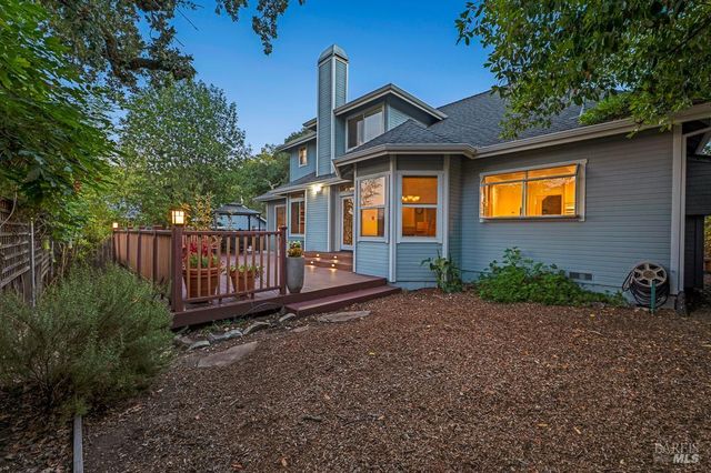 1508 Ronne Dr, Santa Rosa, CA 95404