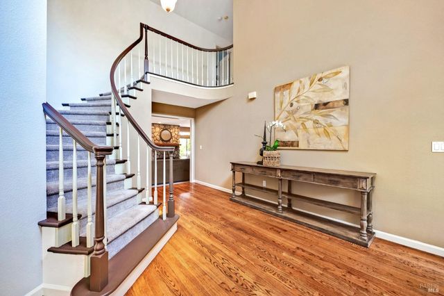 1508 Ronne Dr, Santa Rosa, CA 95404