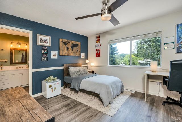 1508 Ronne Dr, Santa Rosa, CA 95404