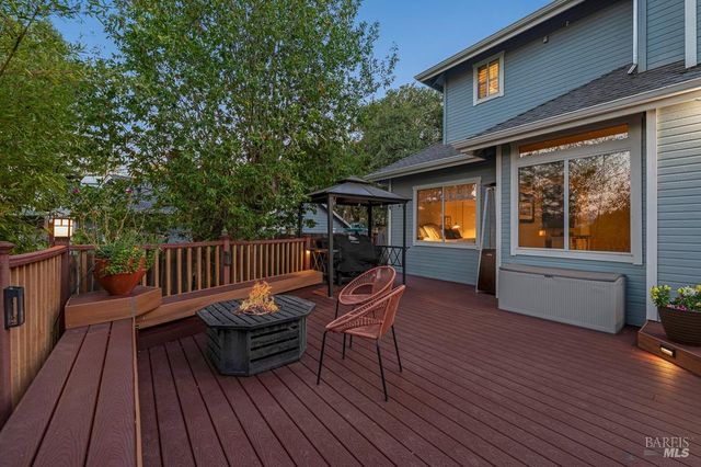 1508 Ronne Dr, Santa Rosa, CA 95404