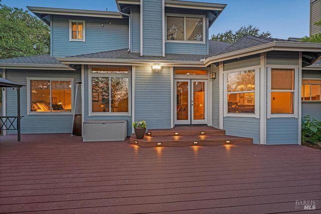 1508 Ronne Dr, Santa Rosa, CA 95404