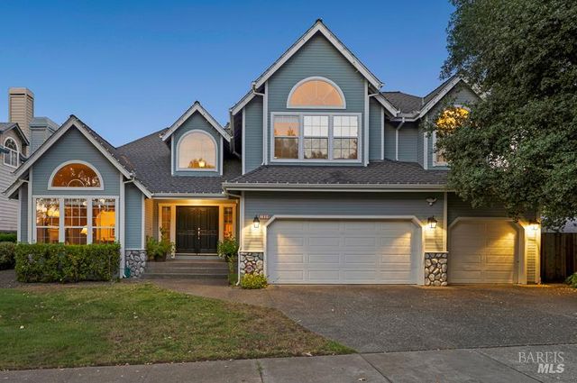 1508 Ronne Dr, Santa Rosa, CA 95404