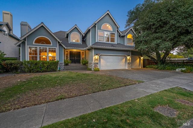 1508 Ronne Dr, Santa Rosa, CA 95404