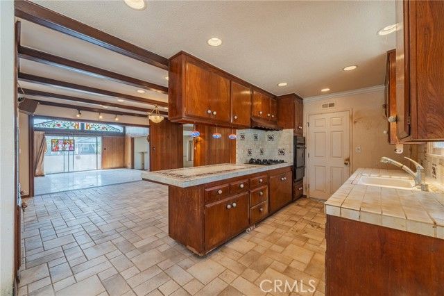 23126 Kent Ave, Torrance, CA 90505