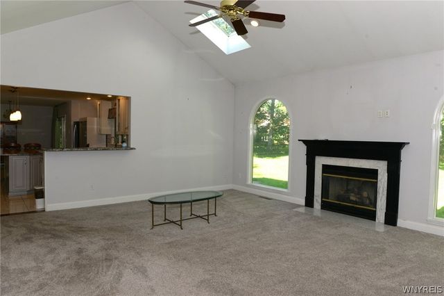 200 Deerwood Lane, Grand Island, NY 14072