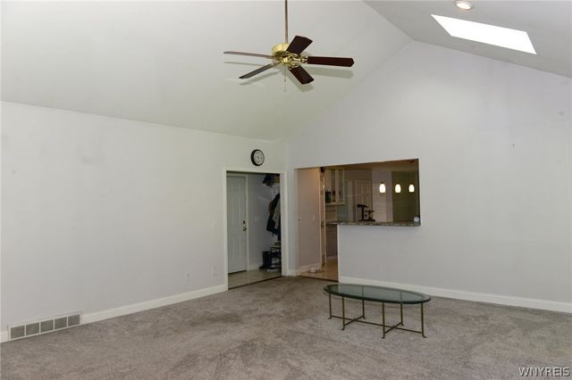 200 Deerwood Lane, Grand Island, NY 14072