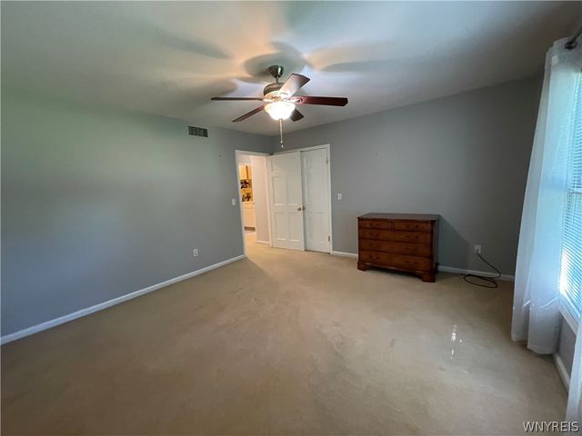 200 Deerwood Lane, Grand Island, NY 14072