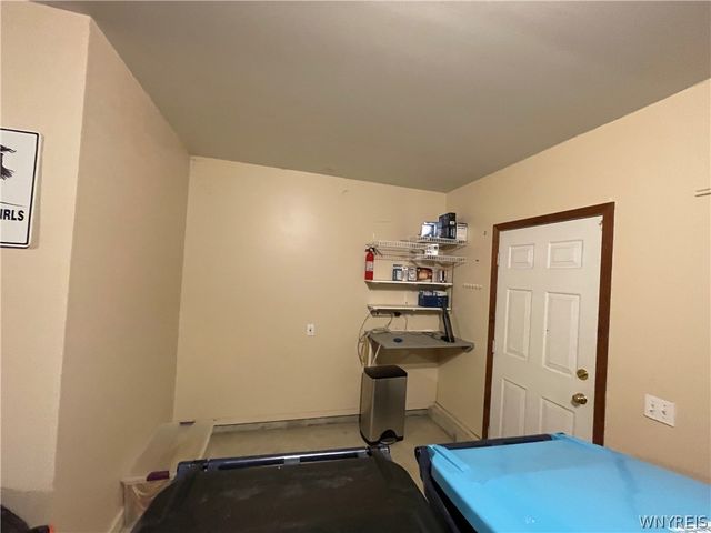 200 Deerwood Lane, Grand Island, NY 14072