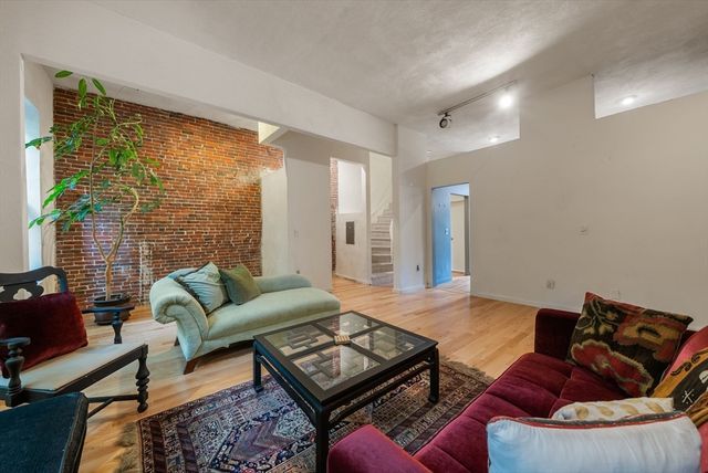 50 E Springfield St 2, Boston, MA 02118