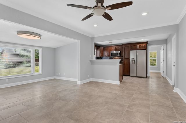 134 Longridge Dr, San Antonio, TX 78228