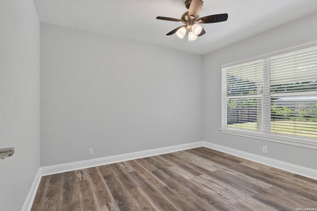 134 Longridge Dr, San Antonio, TX 78228