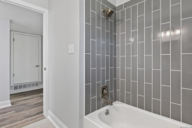 134 Longridge Dr, San Antonio, TX 78228