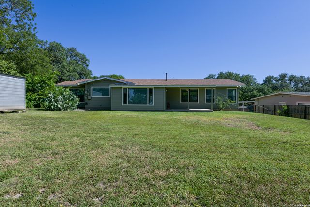 134 Longridge Dr, San Antonio, TX 78228