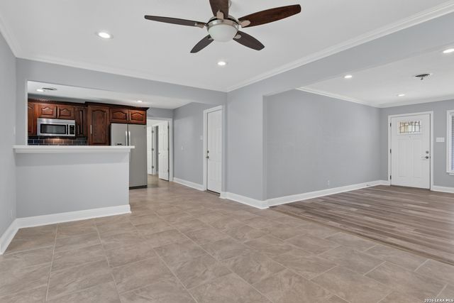 134 Longridge Dr, San Antonio, TX 78228