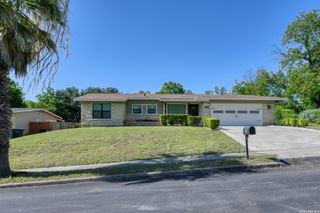 134 Longridge Dr, San Antonio, TX 78228